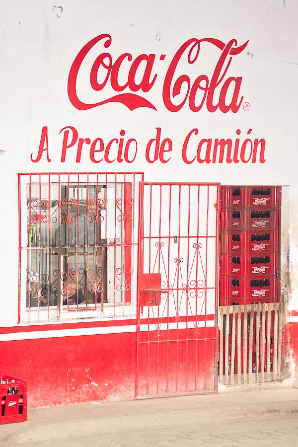 Buenos Tardes Amigo / Postcards from Nicaragua